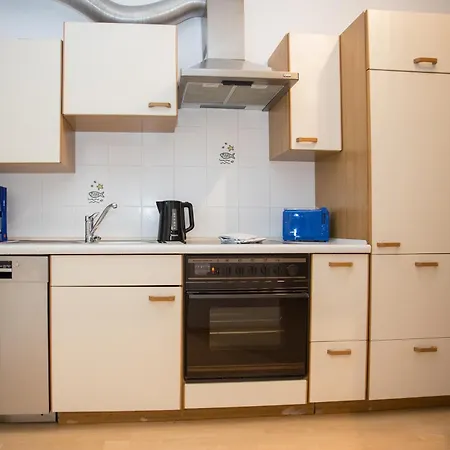 Welcome In - 4-17 Mit Balkon, Abstellraum Und Holzofen Apartamento *